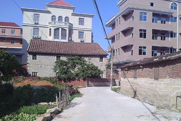 永康風(fēng)水大師解析小屋趴大屋必定有人哭