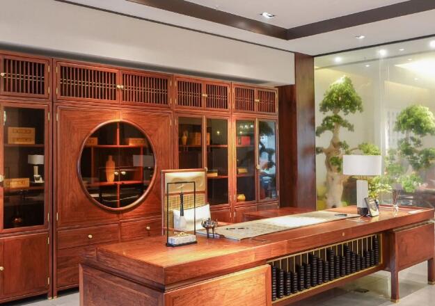 風(fēng)水先生講述打造招財聚氣的辦公室環(huán)境